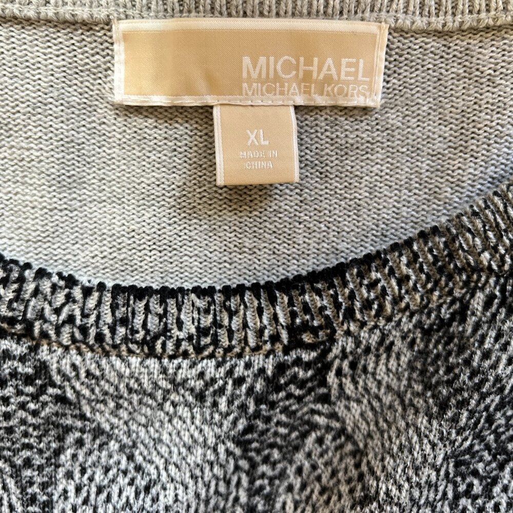 Michael Kors tunic sweater. Black and white XL